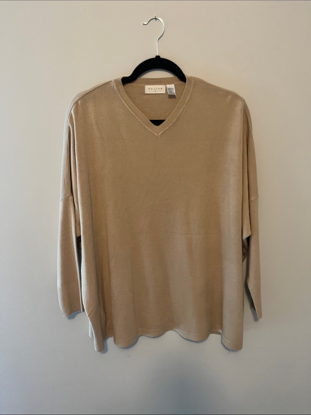 Women’s Oversized V Neck Lightweight Sweater